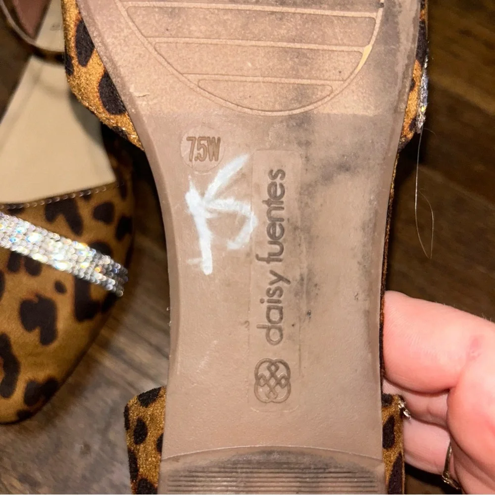 Daisy Fuentes Women’s 7.5 Leopard Lauriana Flats